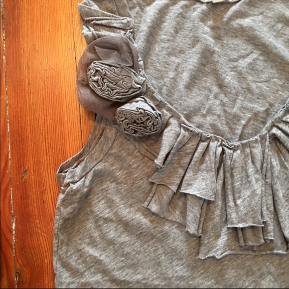 Gorgeous J. CREW Top - Picture 7 of 8